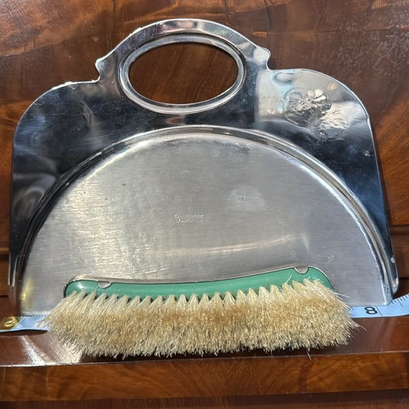 Vintage Faberware Crumb plate and brush - Picture 4 of 5